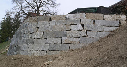 wall2small.jpg