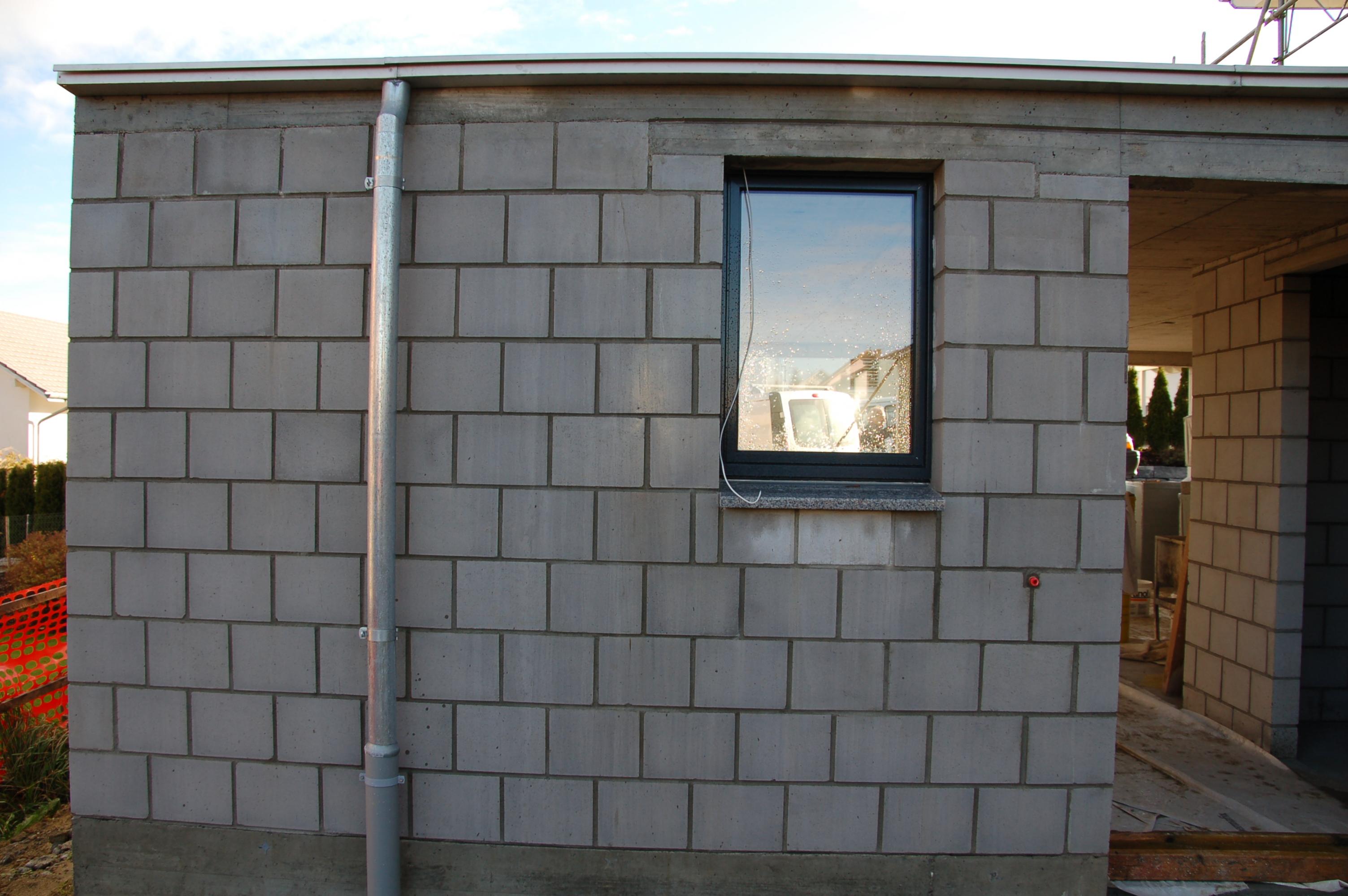 Platten, Garage, Pool, Treppe 010.jpg