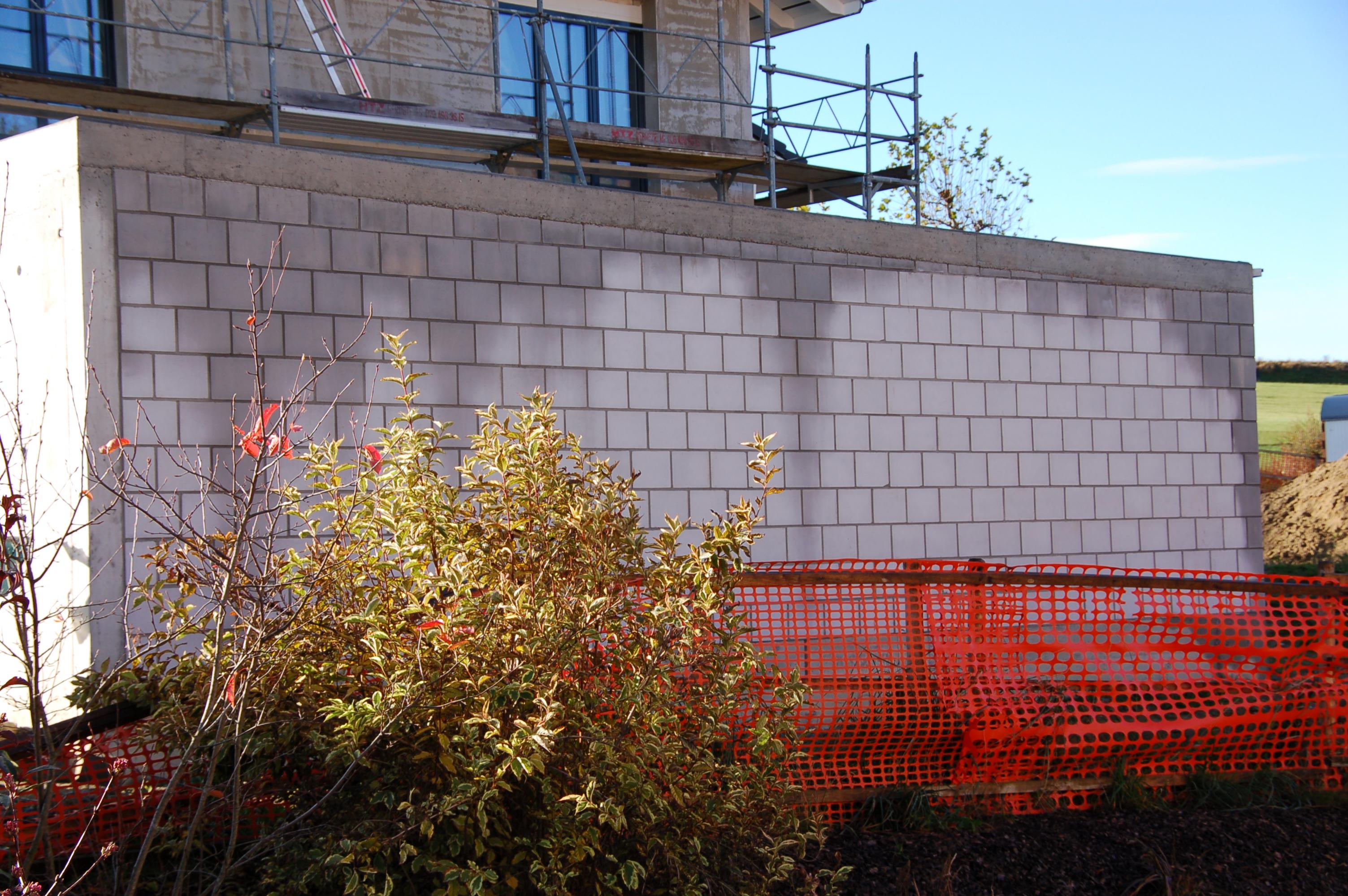 Platten, Garage, Pool, Treppe 021.jpg