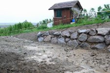 Überschwemmung_Stützmauer.jpg