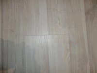 Spalt an Stoss Laminat.jpg