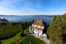 Schloss-Arenenberg_Mende_4397_front_large.jpg.16ee2c3e5da590e78dde1d0012e0246e.jpg